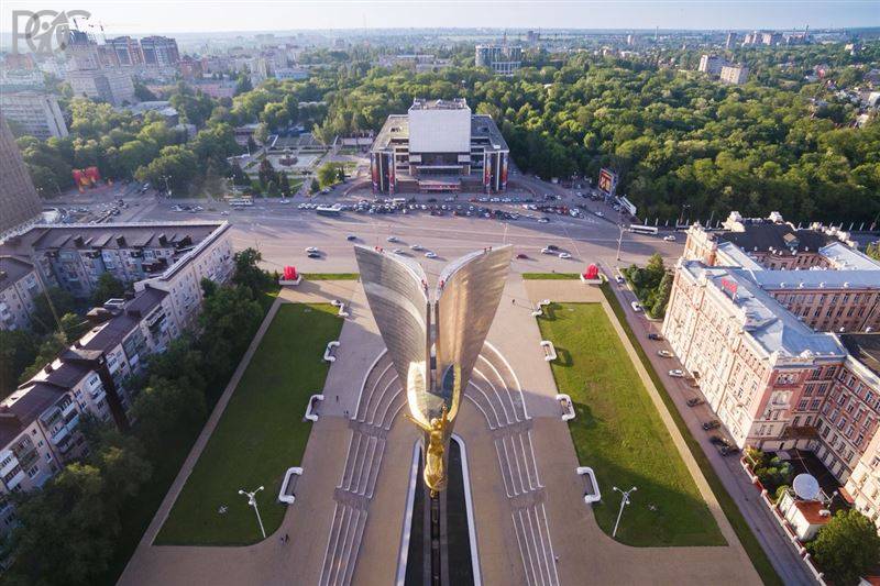 В Ростове отремонтируют стелу на Театральной площади