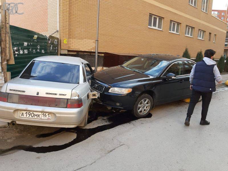 Неуправляемый Volvo в Батайске: чуть не погибли дети (видео)