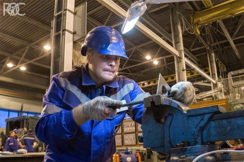 На рынке труда Ростовской области увеличился спрос на рабочие специальности