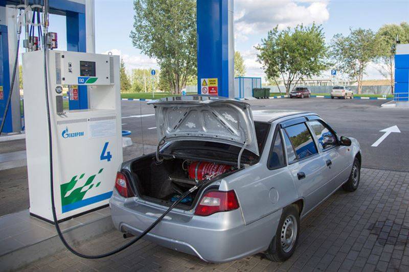 В Ростовской области владельцев автомобилей на газомоторном топливе освободили от транспортного налога