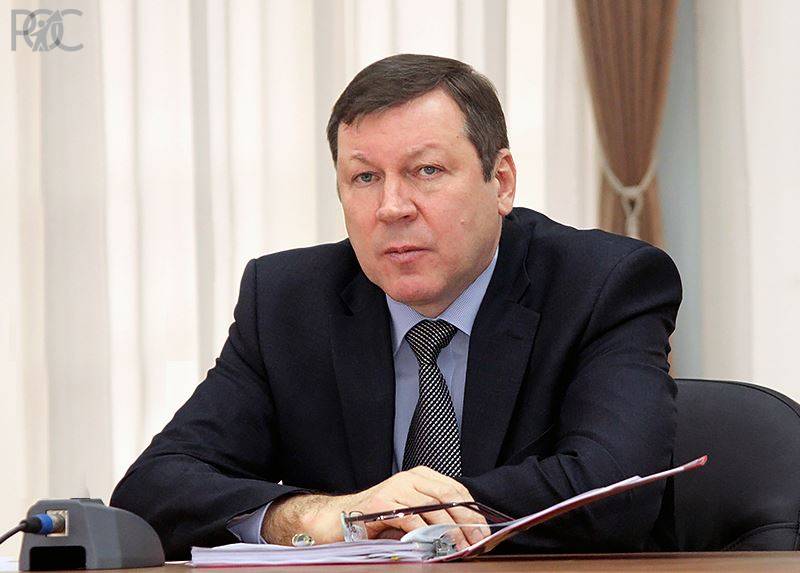 Глава администрации Новочеркасска Игорь Зюзин пошел по стопам своего зама