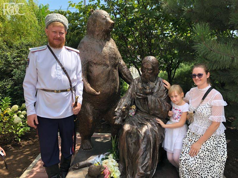 В Ростове открыли памятник святому Серафиму Саровскому