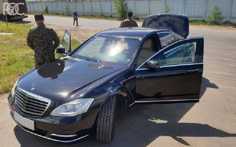 Житель Украины заплатит более 2 млн рублей налога за ввезенный в Ростовскую область бронированный Mercedes-Benz S600L