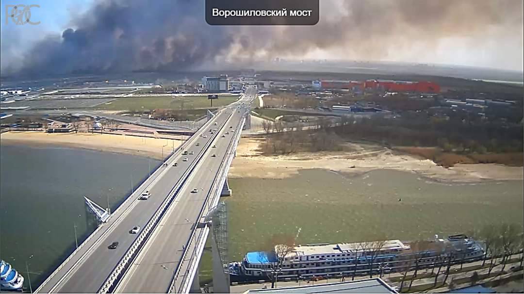 В Ростове на левом берегу Дона потушили крупный пожар
