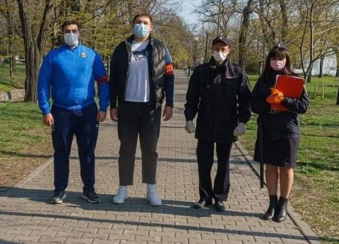 В Таганроге на патрулирование улиц вместе с полицейскими вышли регбисты «Булавы»