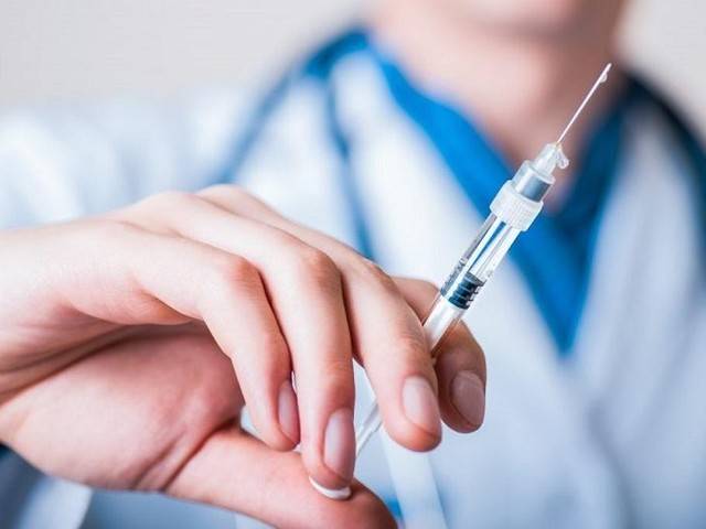 Ученые назвали минимальный срок действия вакцины от коронавируса