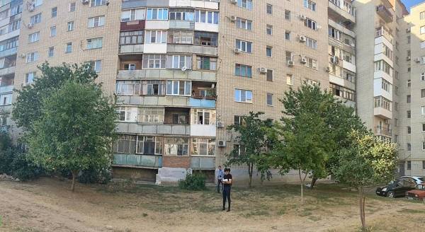 В Таганроге прокуратура проверит обстоятельства смертельного падения двух малолетних детей с шестого этажа дома
