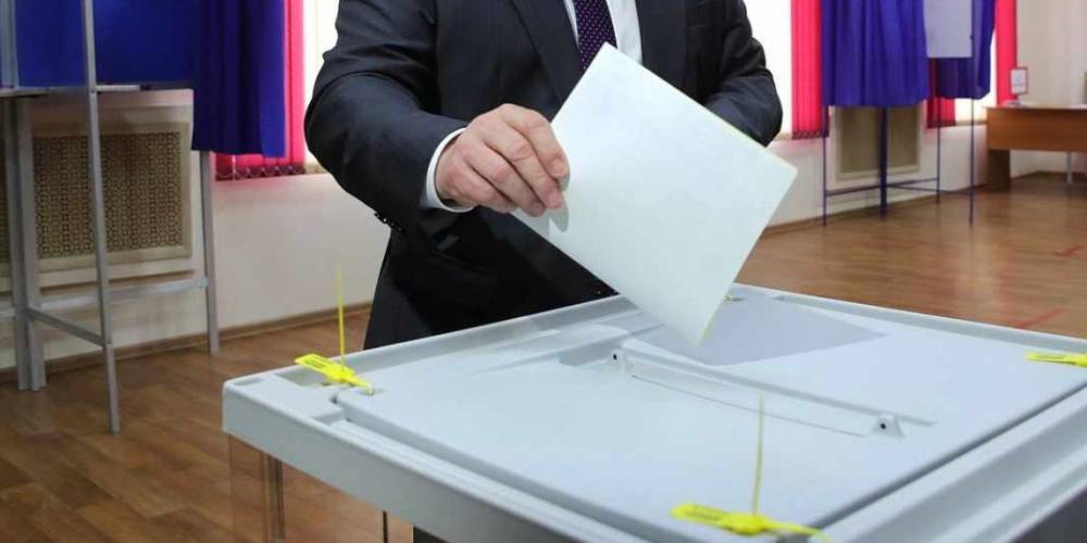 По предварительным данным облизбиркома, Василий Голубев набрал 65% голосов