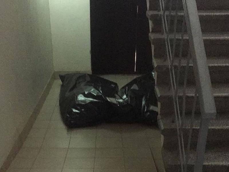 В ковидном госпитале Таганрога мертвых людей начали класть в коридорах