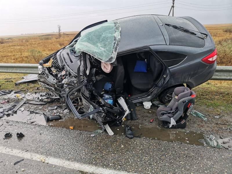 На трассе Ростов — Волгодонск в лобовом столкновении двух автомобилей погибли оба водителя