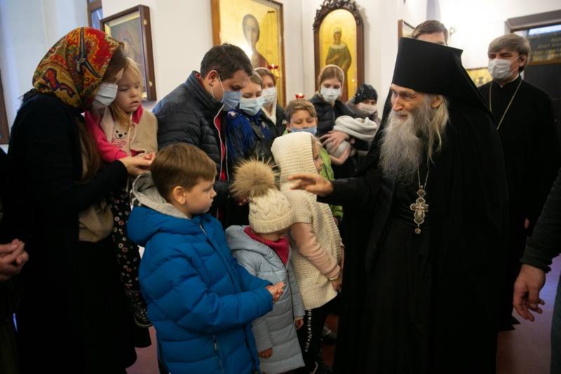 Знаменитый старец Илий (Ноздрин) прибыл в Ростовскую епархию и посетил Азов
