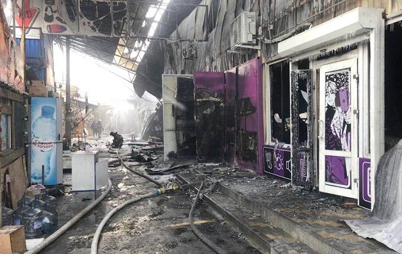 Пожар на ростовском рынке «Классик» уничтожил имущество 200 предпринимателей