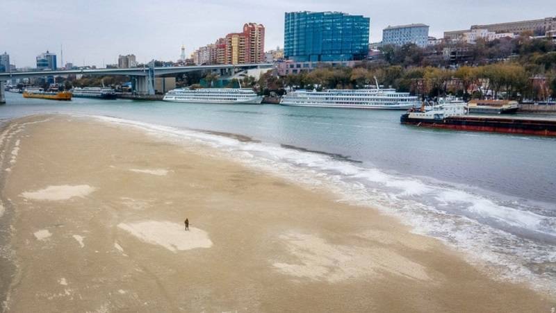 Ростовчан предупредили об опасно низком уровне воды в Дону
