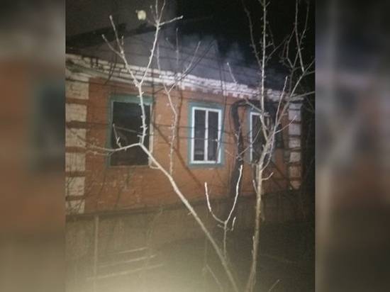 В Ростовской области сегодня ночью при пожаре в частном доме погибли два человека