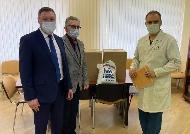 В Ростовской области компания «Технологии света» безвозмездно передала лечебным учреждениям средства медицинской защиты