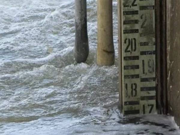 Из-за ветрового нагона уровень воды в Дону достиг опасных отметок