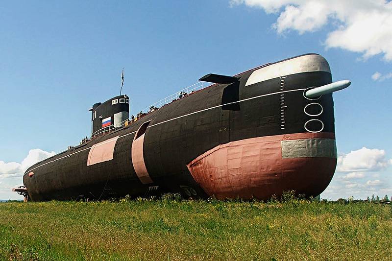 Жители Таганрога с сарказмом восприняли идею назвать именем города строящуюся для ВМФ России атомную подводную лодку