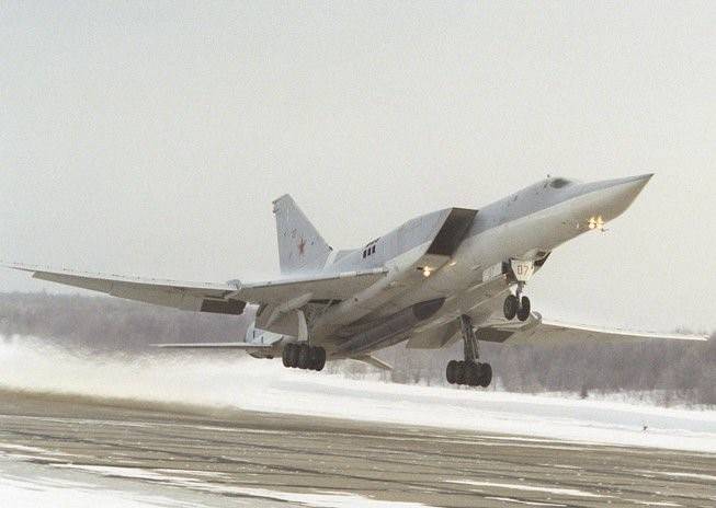 Под Калугой на взлетной полосе погибли трое членов экипажа бомбардировщика Ту-22м