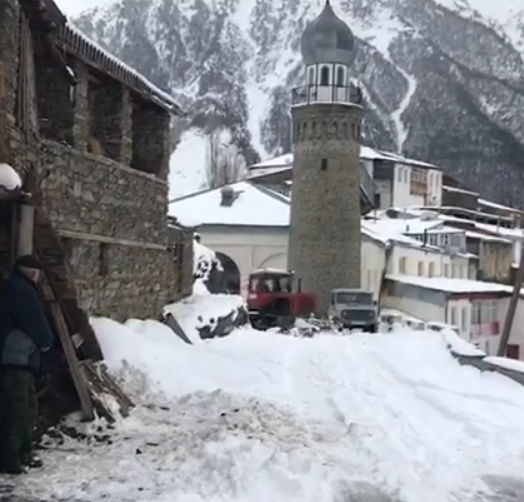 Четвертая снежная лавина сошла в дагестанском селе Цахур: видео