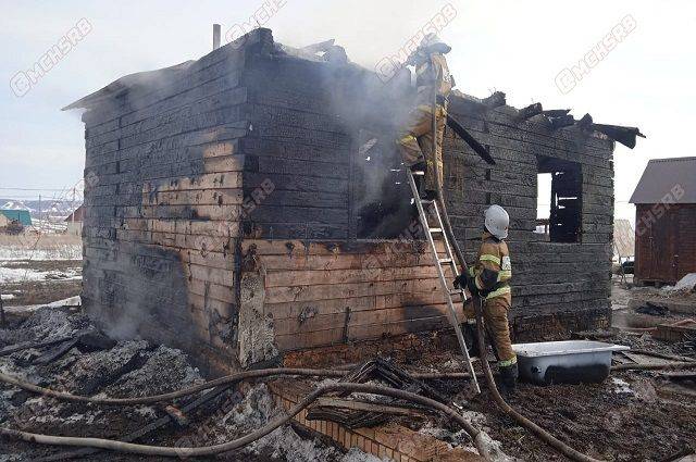 Два человека погибли при пожаре в Ростовской области