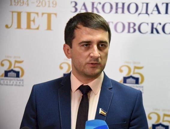 Депутат ЗСРО Евгений Федяев: на ближайшем заседании одного из депутатов Заксобрания лишат мандата