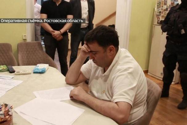 Экс-глава Первомайского района Ростова Артур Григорян признал вину в суде