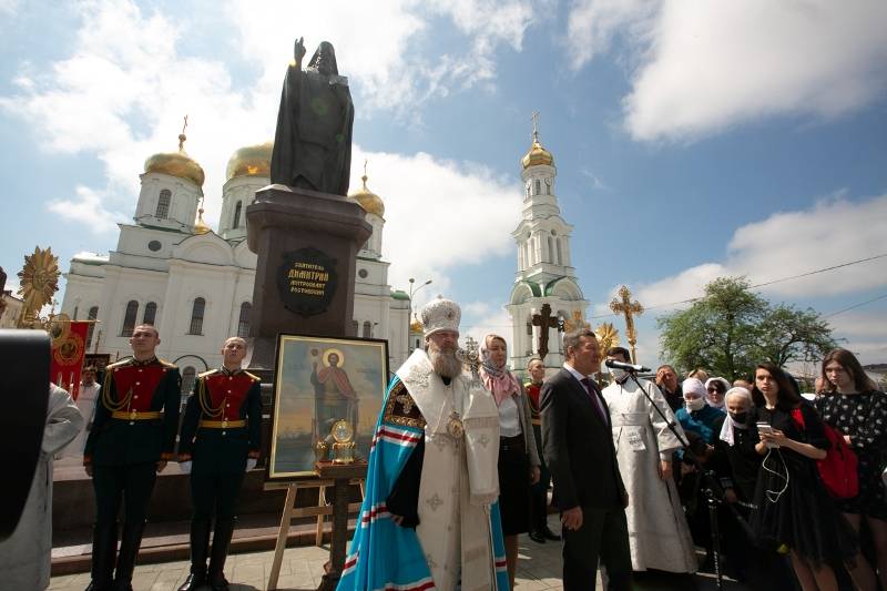 Православные верующие Дона молились под открытым небом святому Александру Невскому