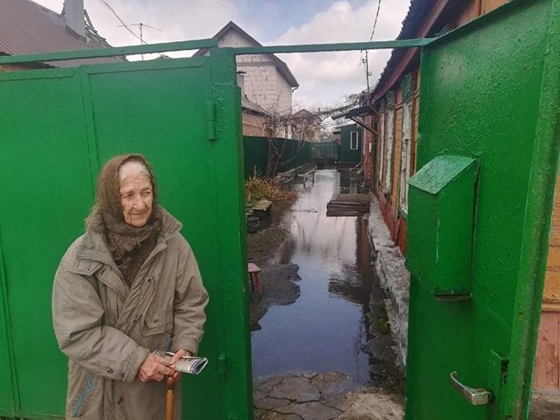 В Ростовской области прокуратура защитила 90-летнюю пенсионерку, дом которой затапливали дожди
