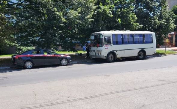 В Азове задержали подозреваемого в нападении на пассажиров автобуса