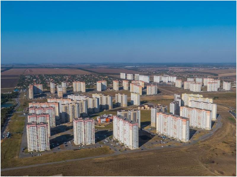 Многоквартирные дома продолжат строить в Ростове в районах без школ и дорог