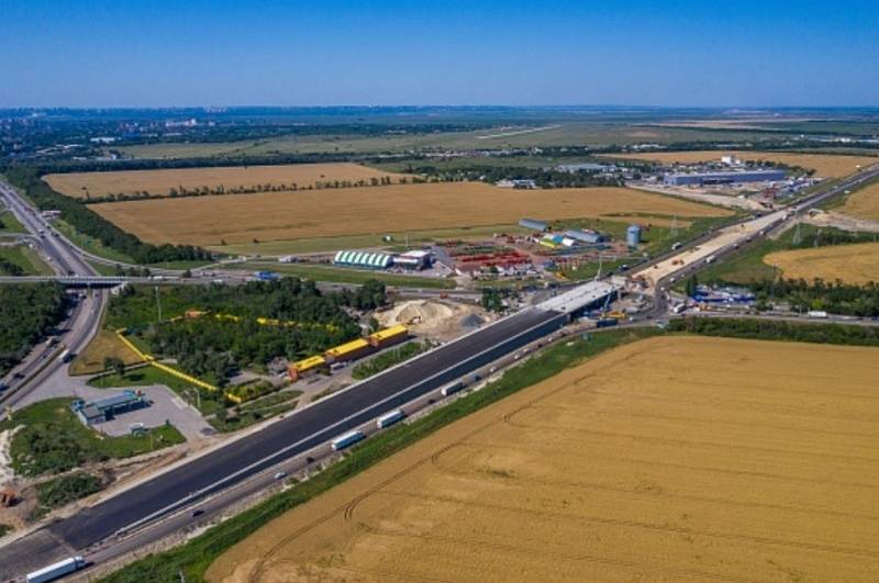 Движение по новому путепроводу на Сальском кольце трассы М-4 «Дон» планируется запустить осенью