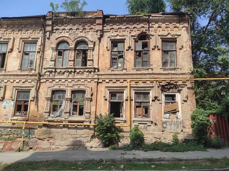 Ростовчане бьют тревогу по поводу опасного заброшенного особняка в центре города