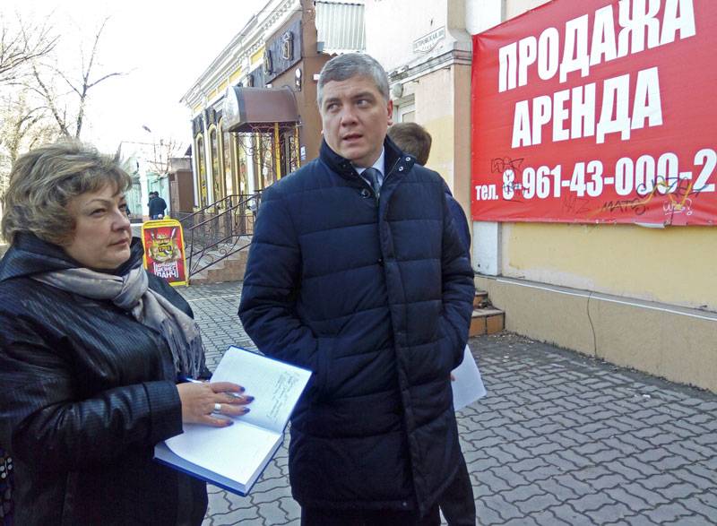 В Таганроге исполнять обязанности главы администрации вместо Лисицкого будет зам по экономике Роман Корякин