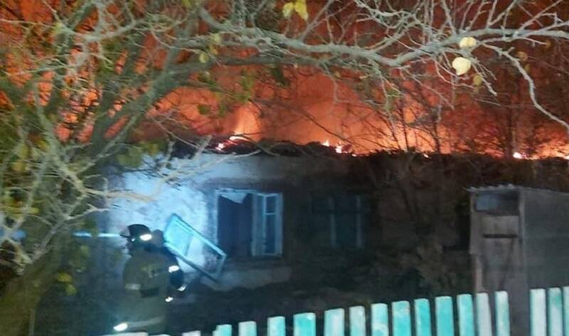В Ростовской области трое малолетних детей погибли при пожаре в частном доме