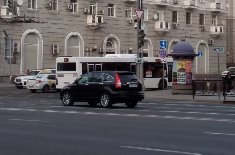 Ростовчан попросят отказаться от личного автотранспорта при поездках по городу