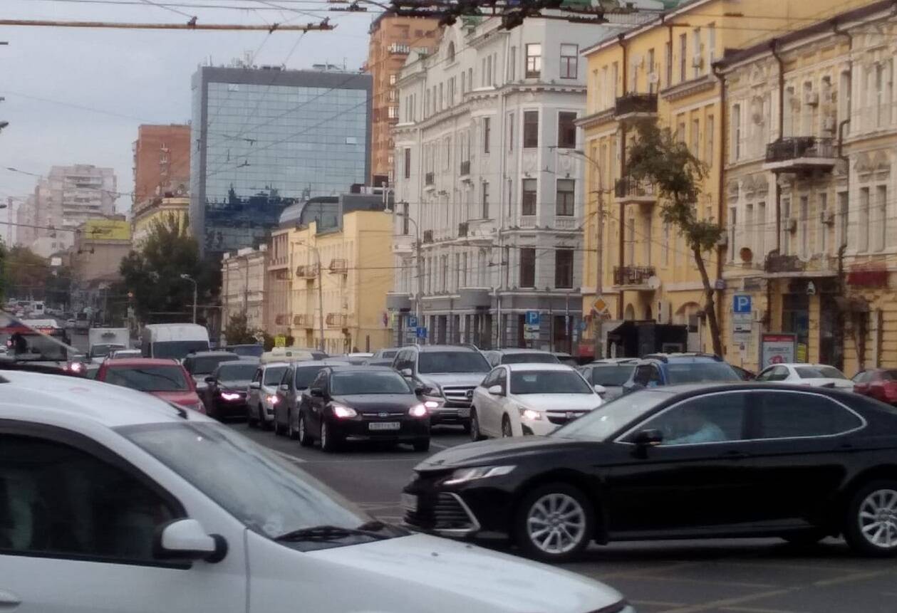 Движение по проспекту Ворошиловскому в Ростове станет односторонним
