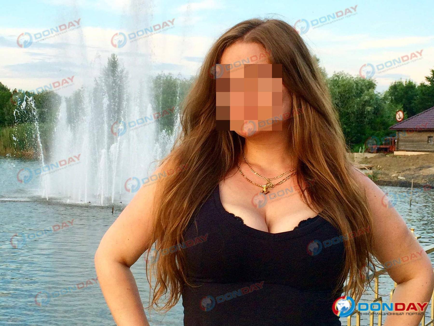 В Ростове молодая женщины выпала с балкона элитного ЖК на Крепостном
