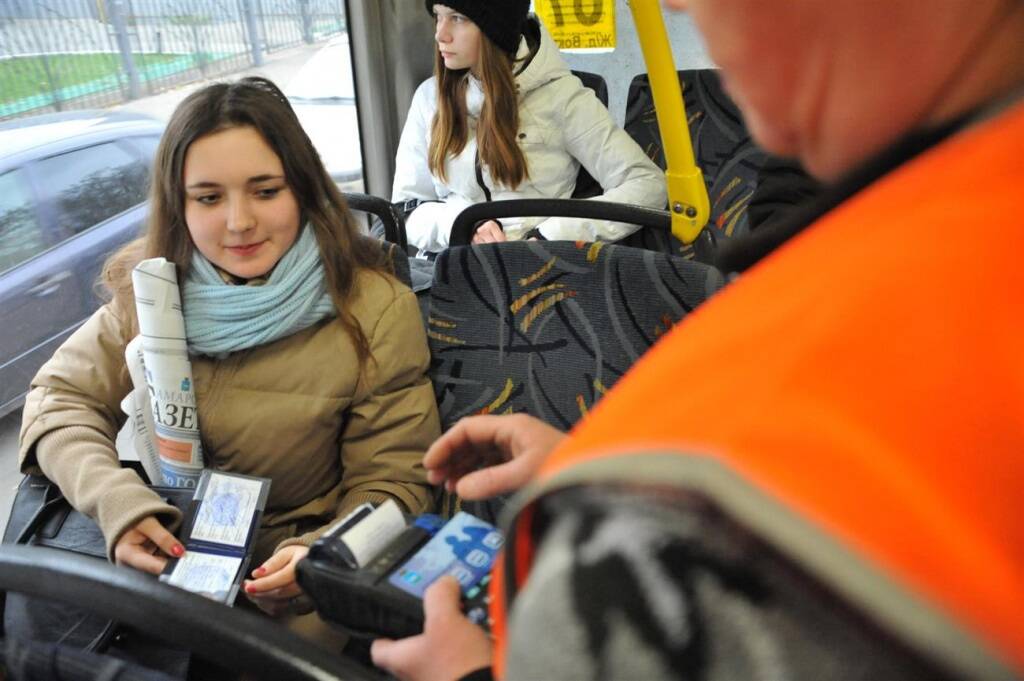 В Ростове проезд в автобусе подорожал до 32 рублей, троллейбусе — до 23 рублей