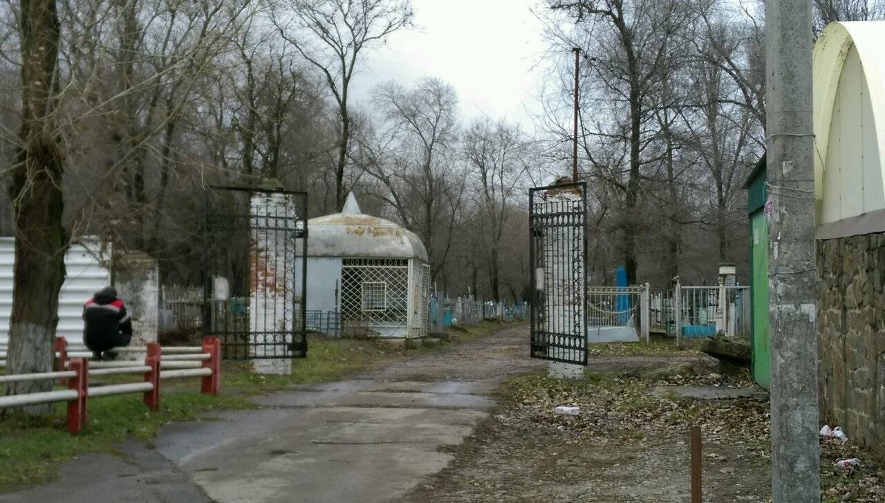 В Ростове из-за санитарной зоны кладбища отменили строительство школы на 1120 мест