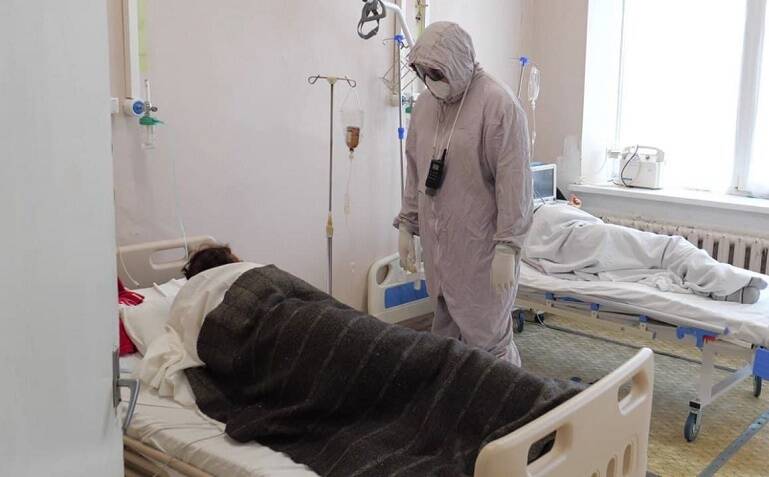 В Ростове в ковидном госпитале РОКБ пациент напал на врача