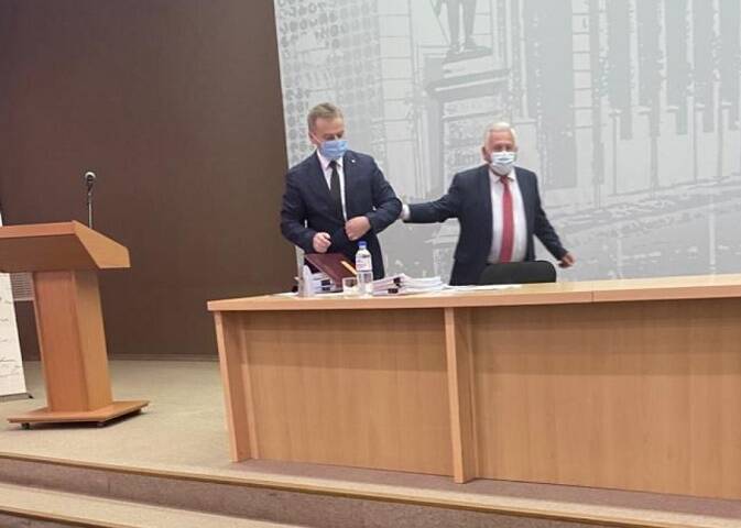 В Таганроге исполнять обязанности главы города будет директор института имени Чехова Андрей Голобородько