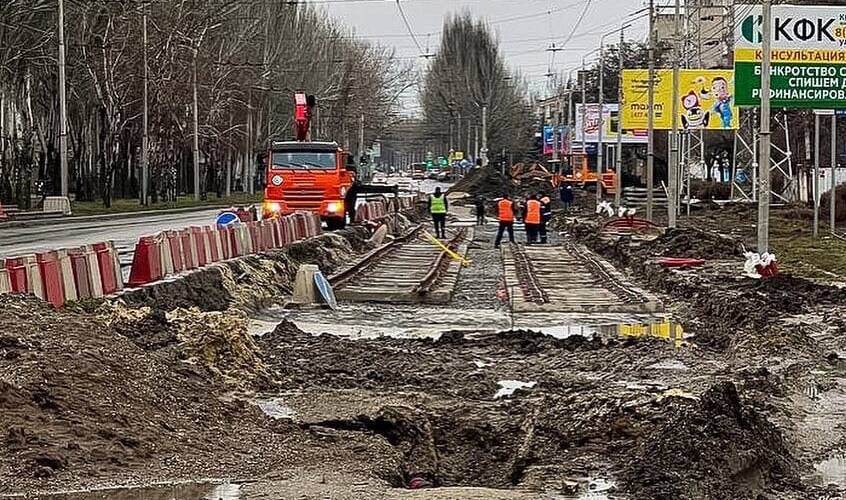 В Таганроге в ходе второго этапа реконструкции трамвайной сети заменят 76 остановок и приобретут 50 новых вагонов