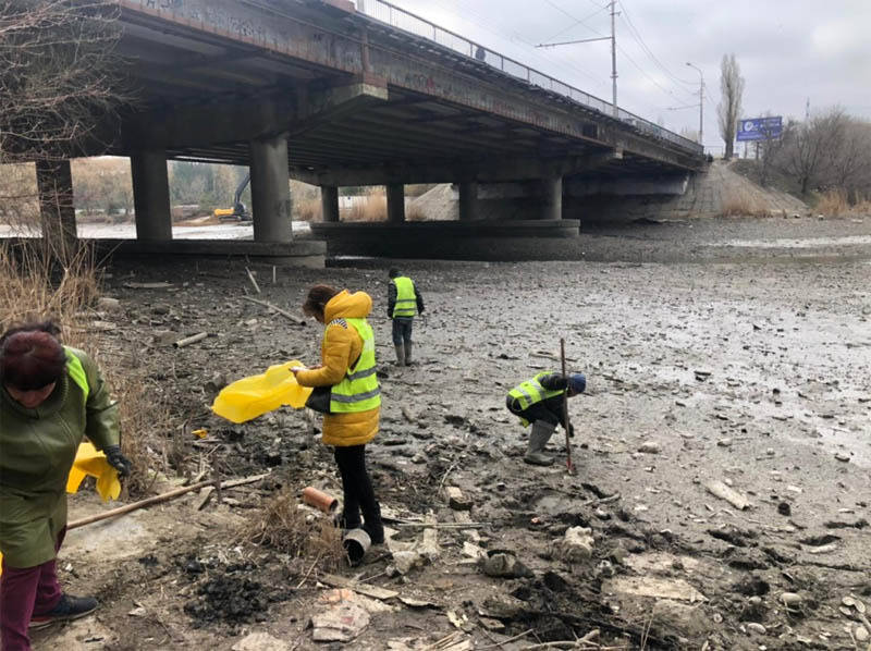 Власти Ростова пообещали укрепить склон у моста через Северное водохранилище
