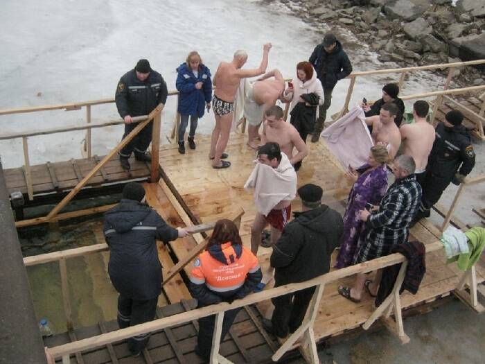 В Аксайском районе отказались от крещенских купаний 18 и 19 января