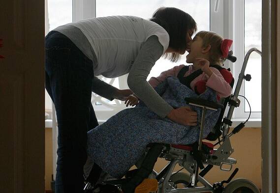 В Госдуме поддержали донскую инициативу о бесплатной госпитализации детей-инвалидов с родителями