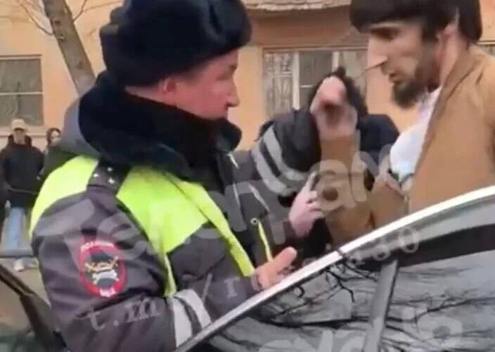 В полиции Астрахани прокомментировали резонансный конфликт на дороге