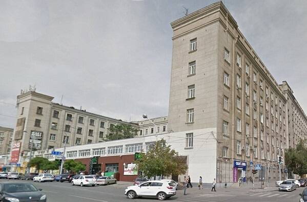 Два физлица выкупили 55% управляющего недвижимостью ОАО «Ростовский часовой завод»