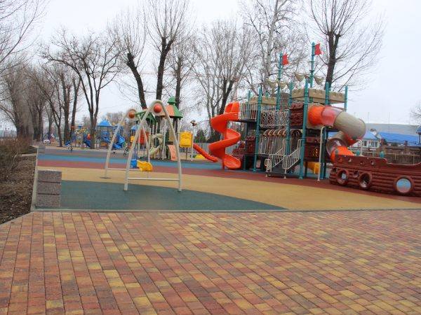В парке «Левобережный» в Ростове установят арку с подсветкой почти за 8 млн рублей