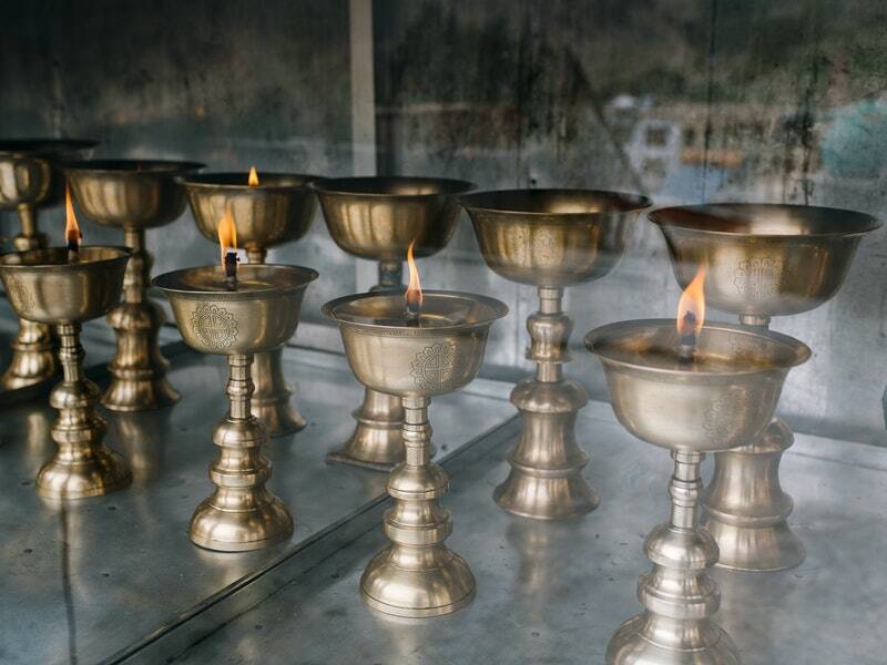 В реанимациях Ростовской области разрешили проводить религиозные обряды со свечами