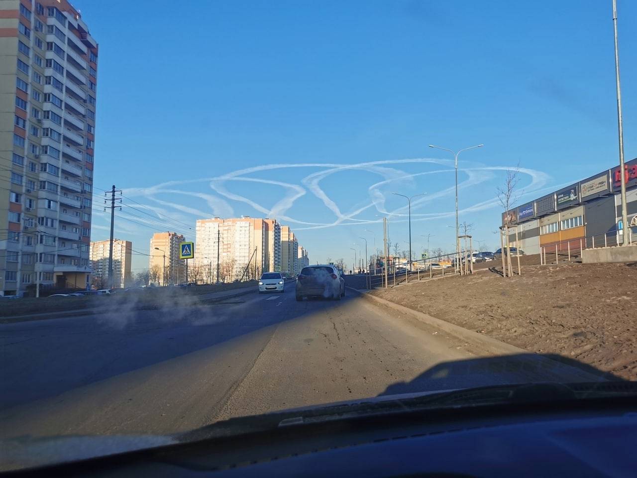 Необычные круги якобы от самолетов появились над Ростовом 14 марта